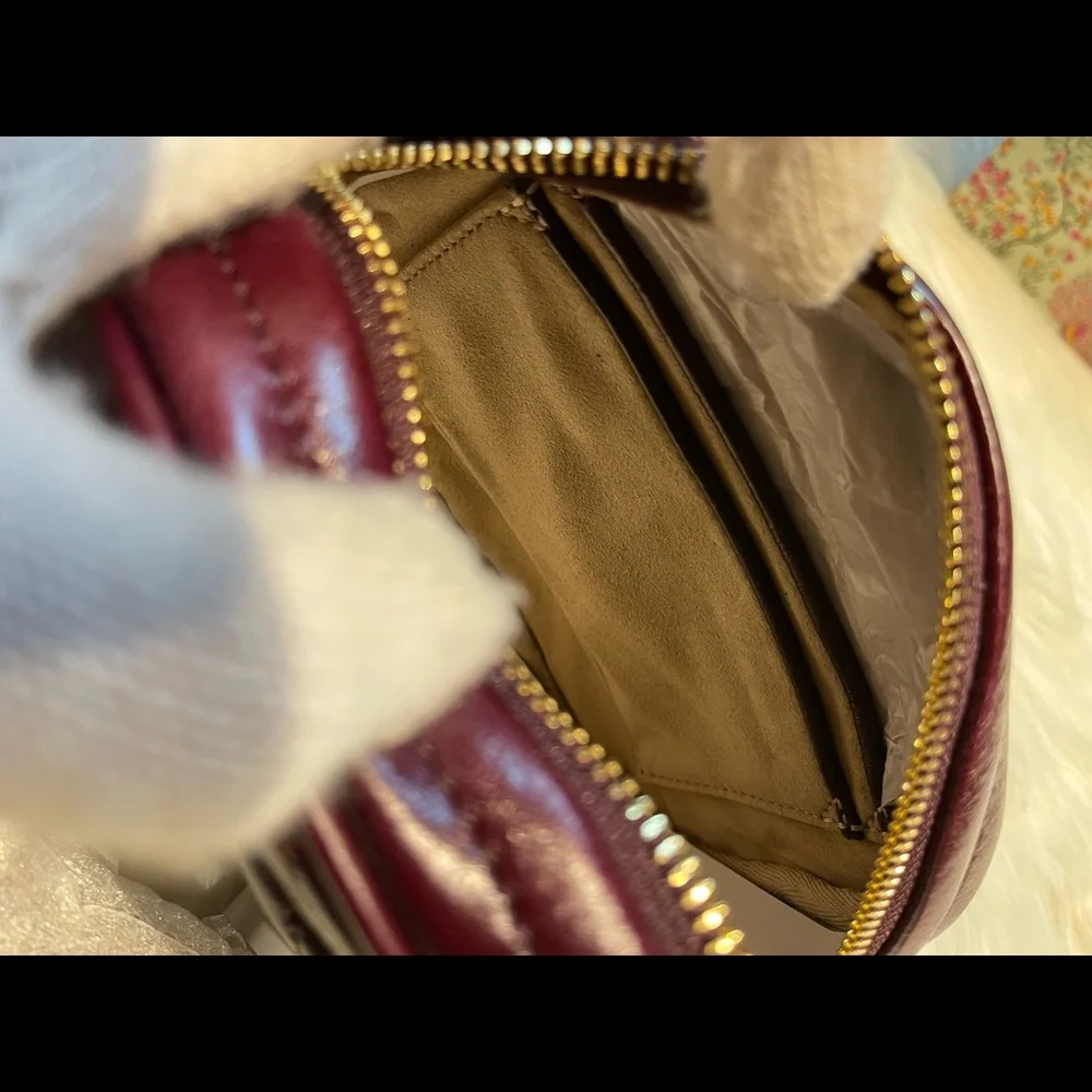 ❌SOLD❌🔥🔥BRANDNEW KIRA CROSSBODY🔥🔥 - Picture 8 of 9